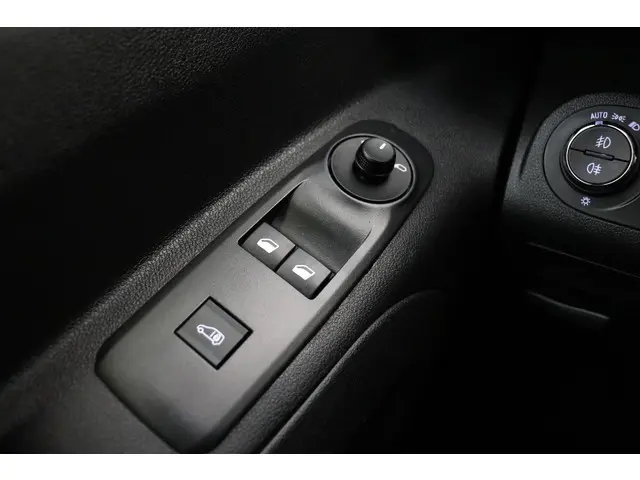 Opel Combo 1.5D L1H1 Edition 2019 Diesel 17