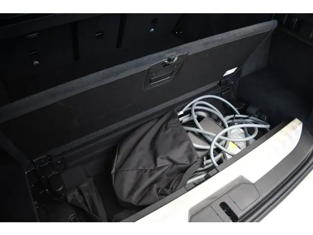 BMW 3 Serie Touring 330e M-Sport 2023 Hybride Benzine 45