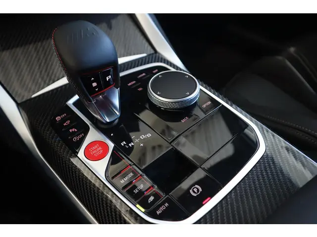 BMW M4 Coupé xDrive Competition 2025 Benzine 21