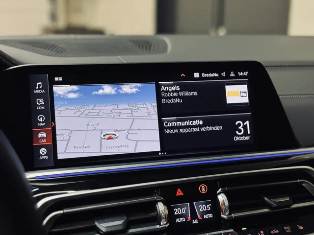 BMW X6 xDrive40i High Executive M-Sport 2020 Benzine 18