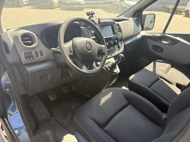 Renault Trafic 1.6 dCi T29 L2H1 Luxe 2017 Diesel 4