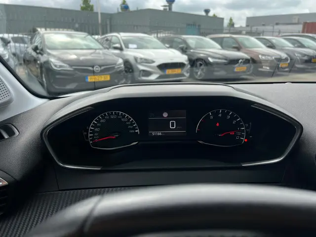 Peugeot 208 1.2 PureTech Active 2020 Benzine 16
