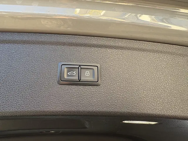 Audi Q5 2.0 TFSI quattro Launch Edition 2017 Benzine 26