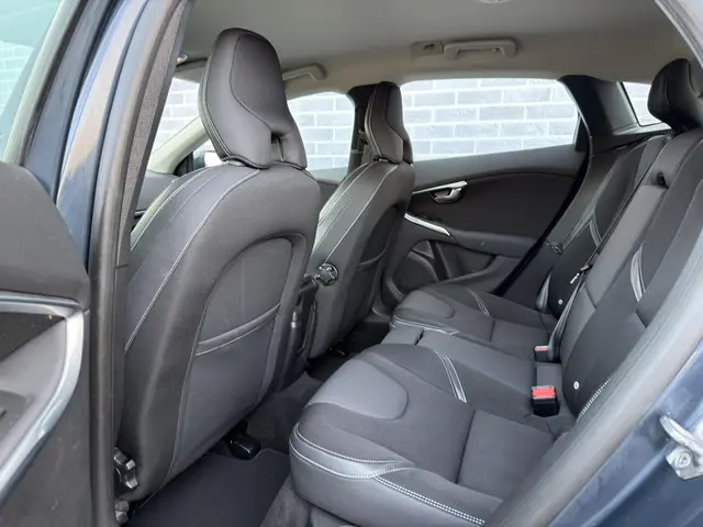 Volvo V40 2.0 T2 Nordic+ 2016 Benzine 10