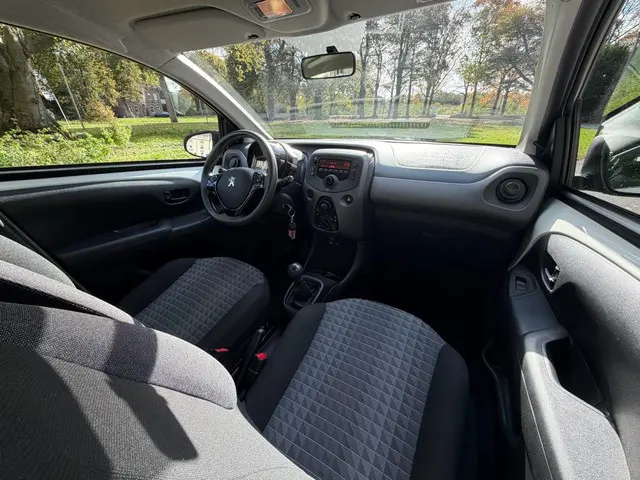 Peugeot 108 1.0 e-VTi Active 2021 Benzine 9