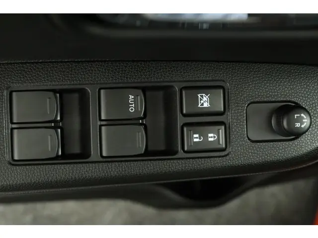 Suzuki Ignis 1.2 Smart Hybrid Style 2023 Benzine 29
