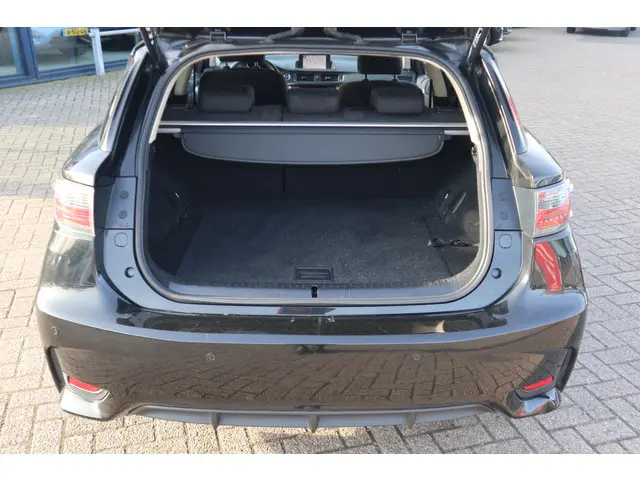 Lexus CT 200h 25th Edition 2015 Hybride Benzine 14