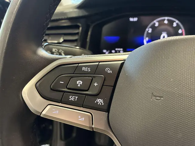 Volkswagen Polo 1.0 TSI 95pk Life Business 2023 Benzine 13