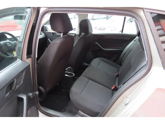 Škoda Rapid Spaceback 1.2 TSI Greentech 2015 Benzine 8