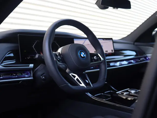 BMW 7 Serie 750e xDrive 2025 Hybride Benzine 17