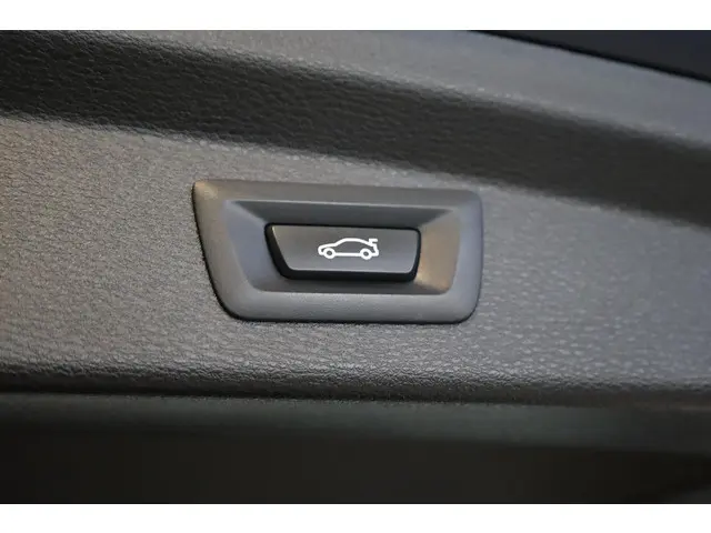 BMW X2 sDrive18i 2019 Benzine 24