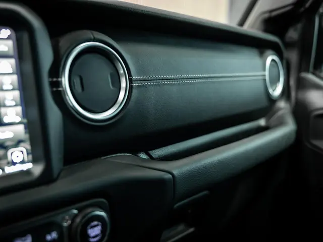 Jeep Wrangler 2.2D Rubicon 2020 Diesel 31