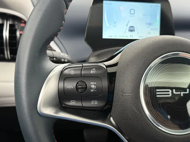 BYD ATTO 3 comfort 2023 Elektrisch 28