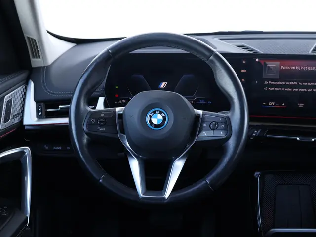 BMW X1 xDrive30e 2022 Hybride Benzine 25
