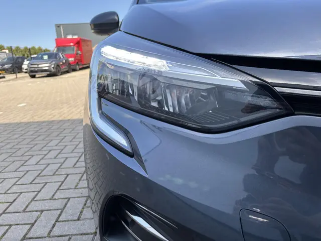 Renault Clio 1.0 TCe Bi-Fuel Zen 2021 Benzine 19