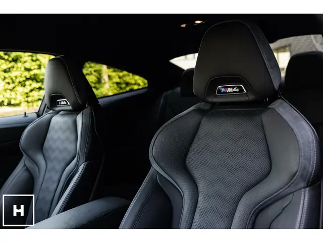 BMW M4 4-serie Coupé xDrive Competition 2021 Benzine 21