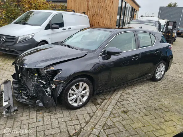 Lexus CT 200h Luxury Line 2017 Hybride Benzine 2