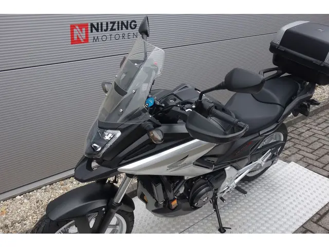 Honda NC 750 X ABS 2016 Benzine 32