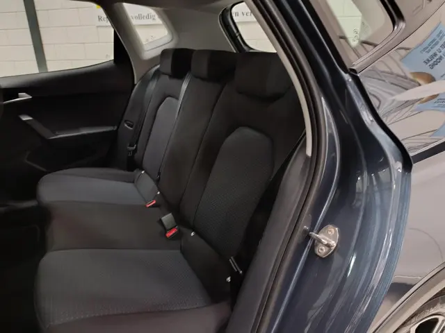 SEAT Arona 1.0 TSI Style 2022 Benzine 6