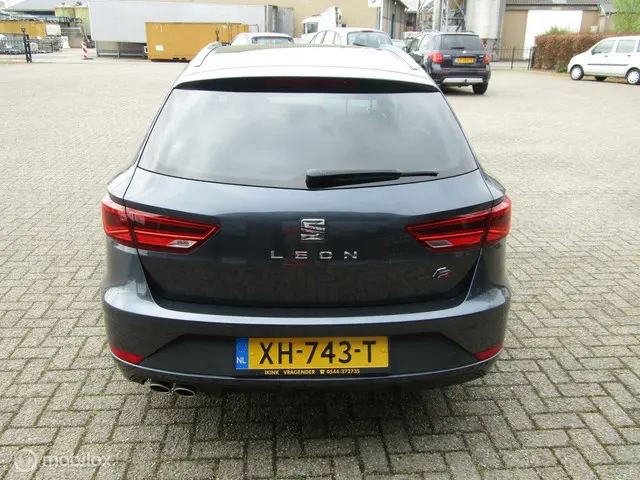 SEAT Leon ST 1.5 TSI FR Business Intense 2019 Benzine 4