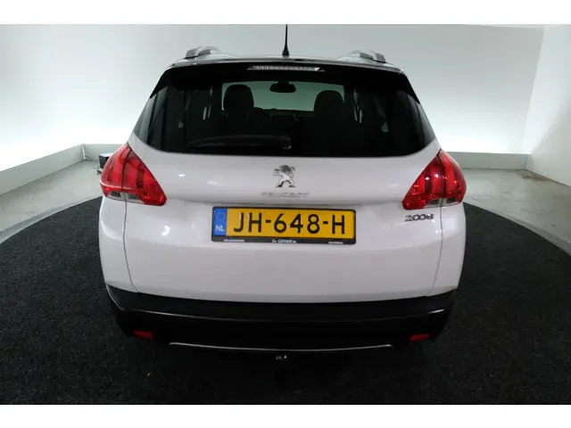 Peugeot 2008 1.6 VTi Allure 2014 Benzine 17