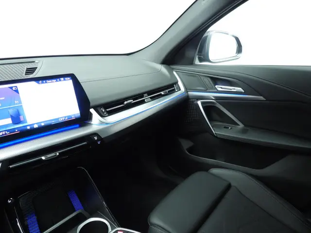 BMW iX2 eDrive20 2025 Elektrisch 18