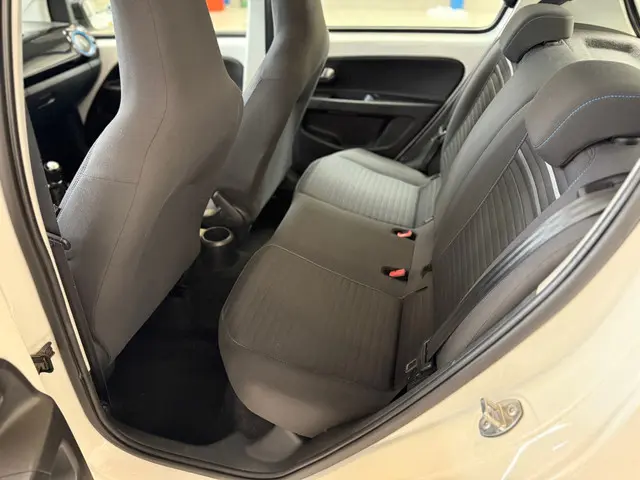 Volkswagen up! 1.0 up! Edition BlueMotion 2014 Benzine 8
