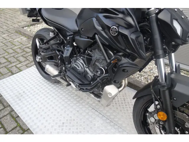 Yamaha MT 07 ABS 2023 Benzine 8