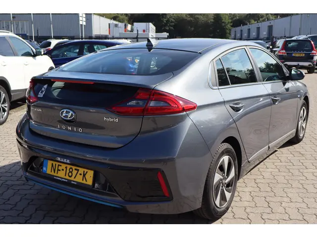 Hyundai IONIQ 1.6 GDi Comfort 2017 Hybride Benzine 5