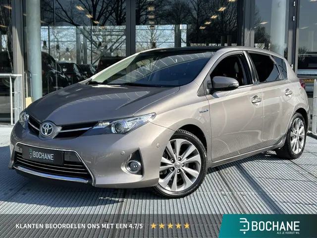 Toyota Auris 1.8 Hybrid Executive 2015 Hybride Benzine
