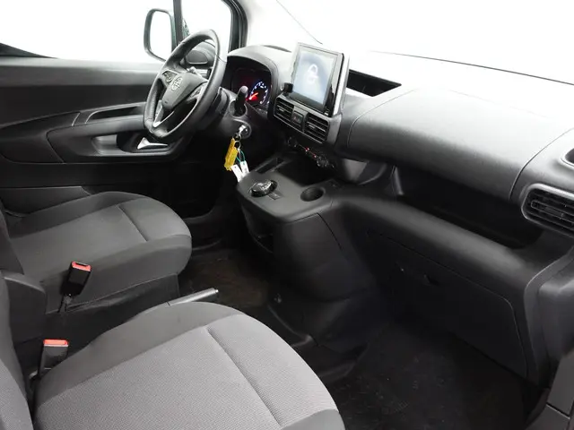 Opel Combo 130pk L1 2023 Diesel 42