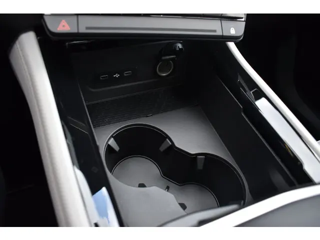 Renault Espace Iconic 2026 Hybride Benzine 33