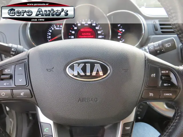 Kia Rio 1.2 CVVT Design Edition 5 deurs 2013 Benzine 5