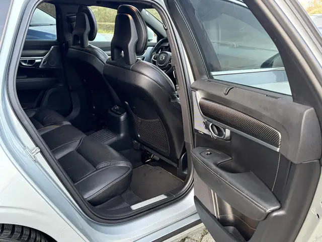 Volvo V90 2.0 T8 AWD R-Design 2018 Hybride Benzine 22