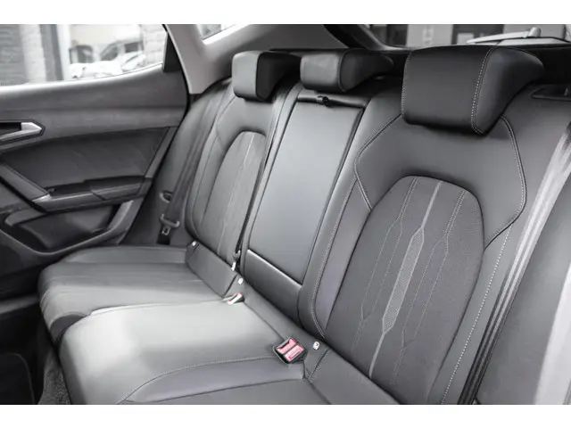 CUPRA Formentor 1.4 e-Hybrid 2023 Hybride Benzine 12