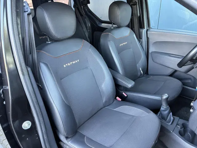 Dacia Dokker combi HELAAS VERKOCHT!!! 2017 Benzine 27