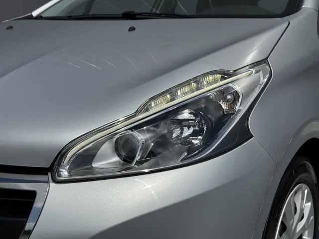 Peugeot 208 1.2 PureTech Blue Lion 2017 Benzine 15