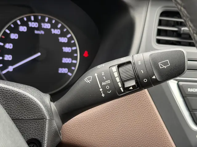 Hyundai i20 1.2 HP i-Motion Comfort 2015 Benzine 20