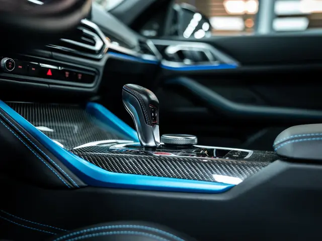 BMW M4 4-serie Cabrio xDrive Competition 2023 Benzine 16