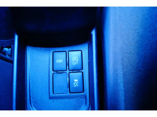 Toyota Yaris 1.3 VVT-i Aspiration 2015 Benzine 18