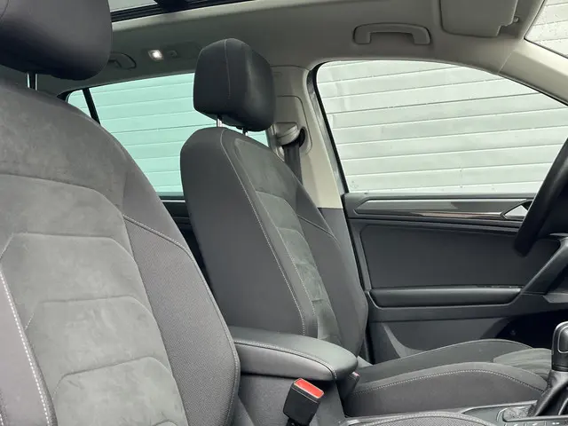 Volkswagen Tiguan 1.5 TSI ACT Highline 2020 Benzine 26