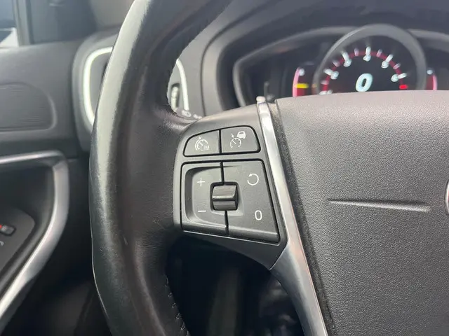 Volvo V40 1.6 T3 Summum 2014 Benzine 9