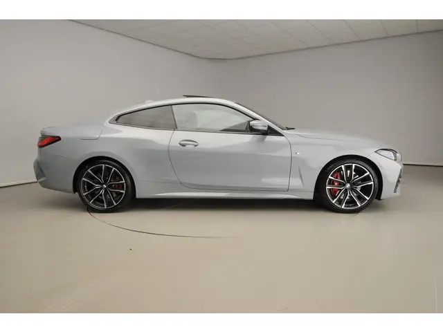 BMW 4 Serie Coupe 420i 2022 Benzine 4