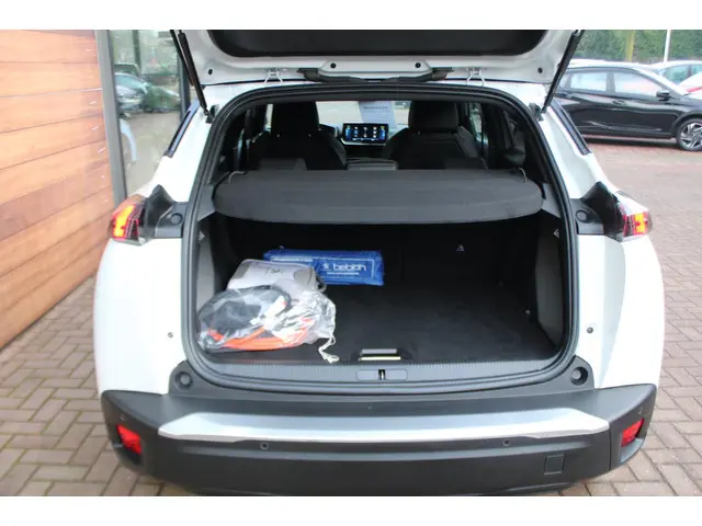 Peugeot e-2008 EV GT 50 kWh 2020 Elektrisch 11