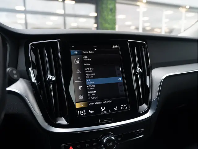 Volvo V60 2.0 T4 Inscription 2021 Benzine 25