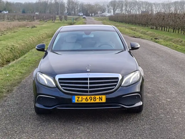 Mercedes-Benz E-Klasse 200 Prestige 2016 Benzine 4