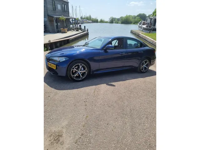 Alfa Romeo Giulia 2.0T Super 2018 Benzine 4