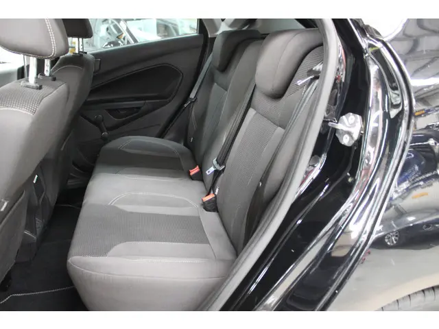 Ford Fiesta 1.0 EcoBoost Titanium 2016 Benzine 6