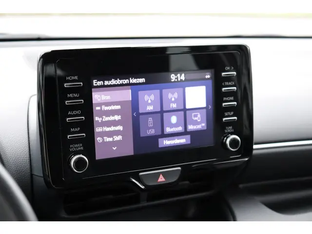 Toyota Yaris 1.5 Hybrid Dynamic 2021 Hybride Benzine 8