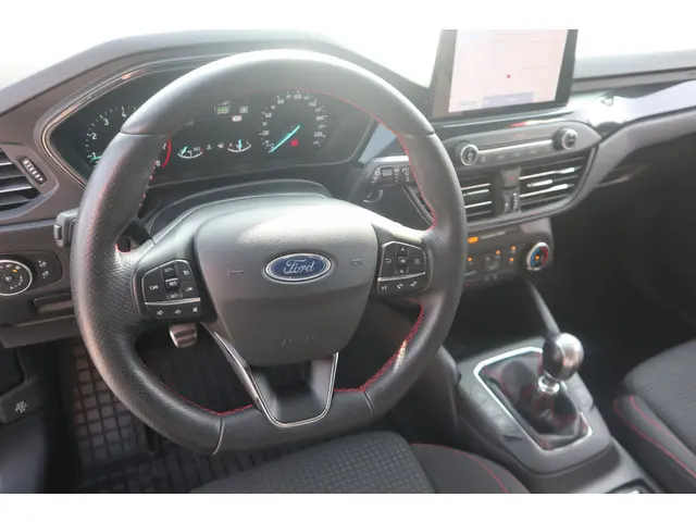 Ford Focus 1.0 EcoBoost ST Line Business 2018 Benzine 3